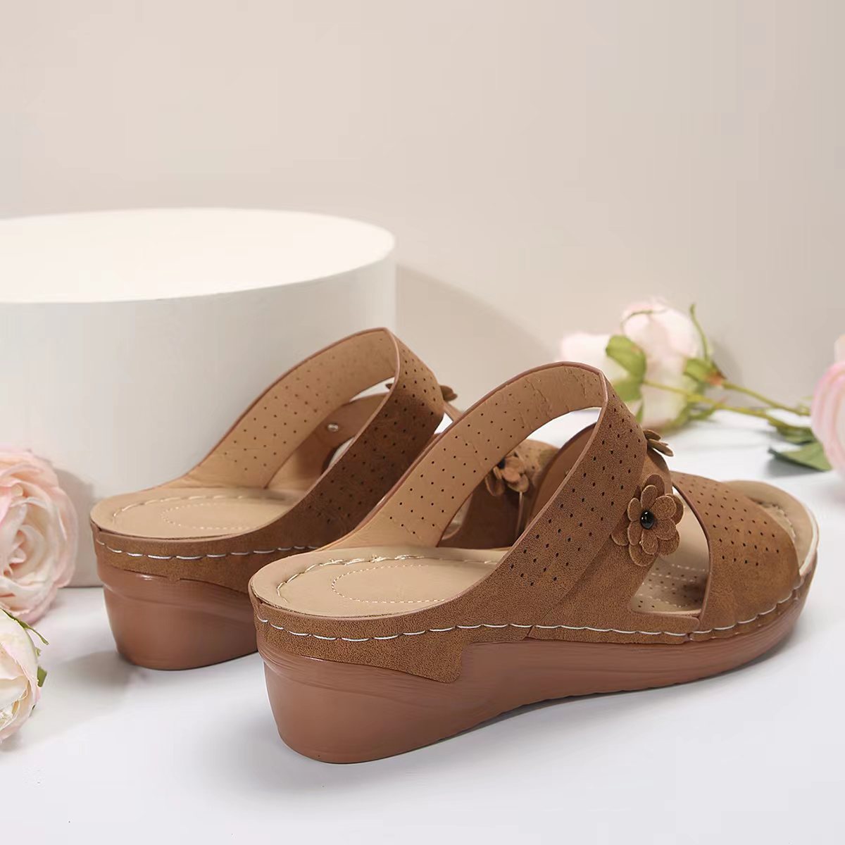 Flower Leather Wedge Sandals