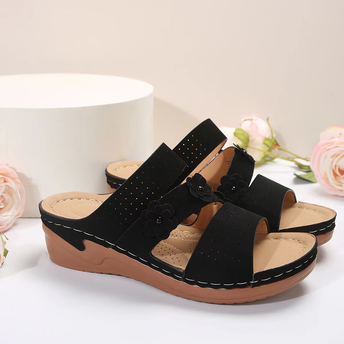 Flower Leather Wedge Sandals
