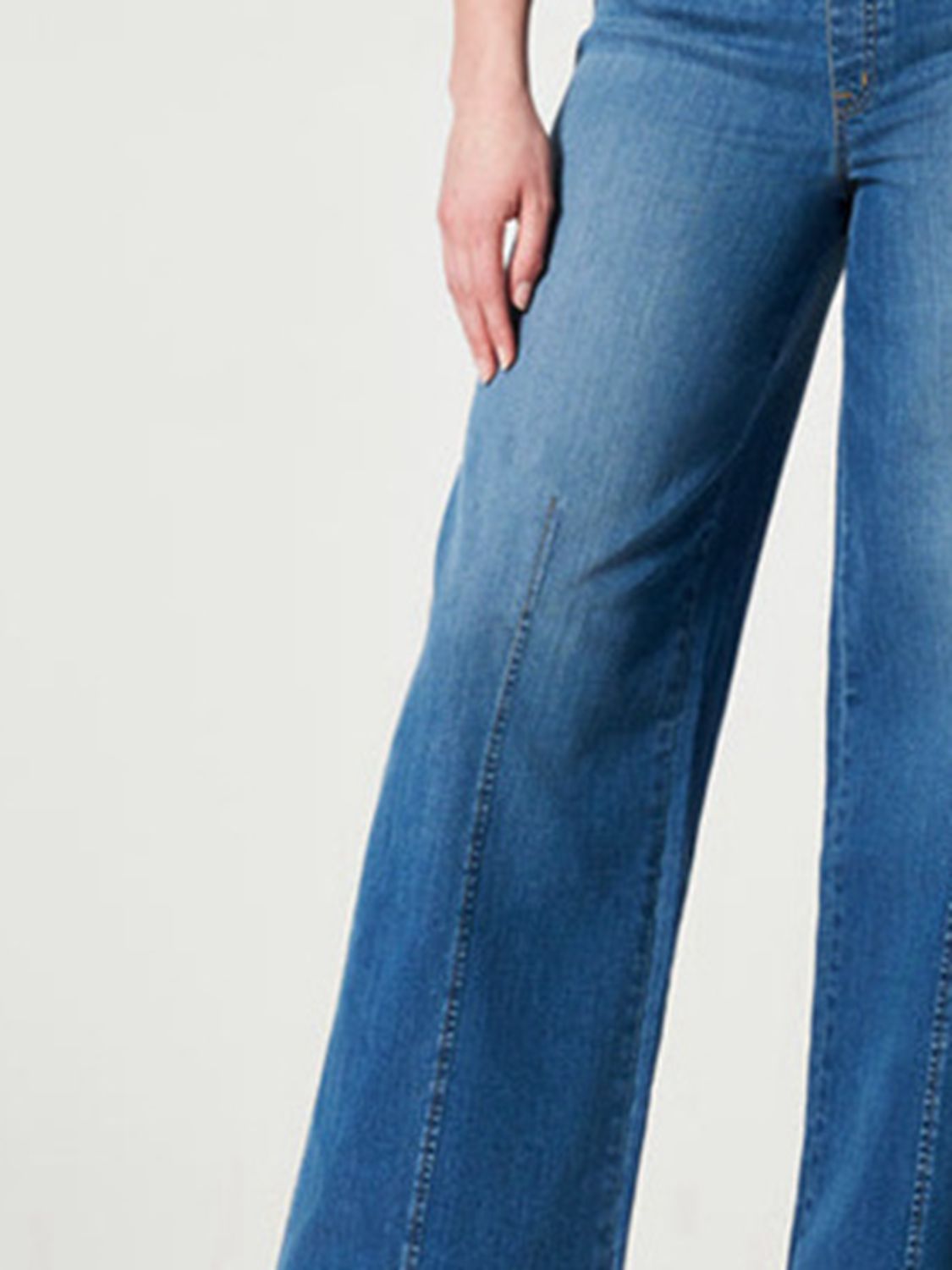 Washed Wide Leg Long Jeans