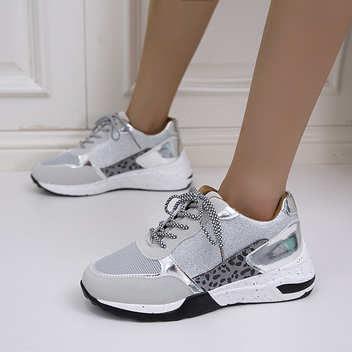 Lace Up Round Toe Platform Sneakers